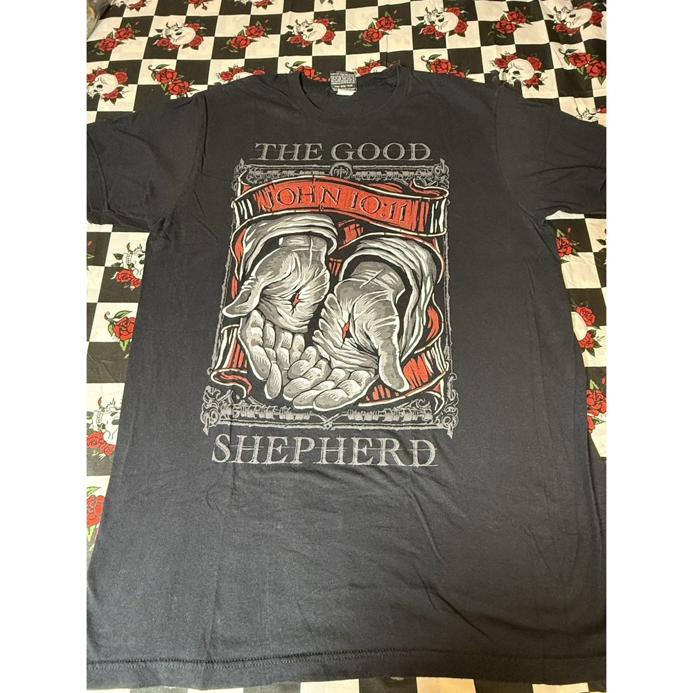 The Good Shepherd John 10:11 Christian Graphic T-Shirt Men's Large‎ Black